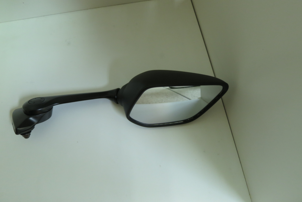 Yamaha Yamaha YZF690 R7 Rückspiegel rechts komplett